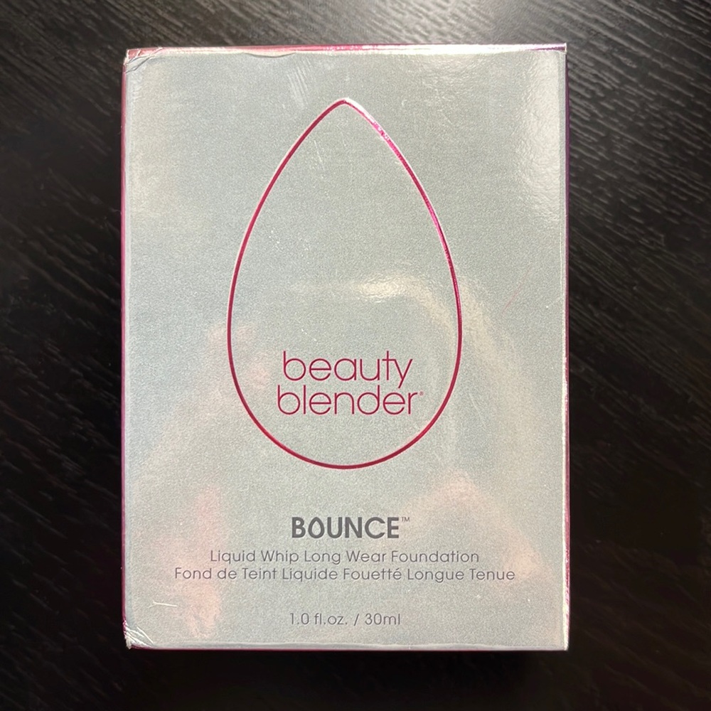 New !! Sealed ! Beauty blender foundation!